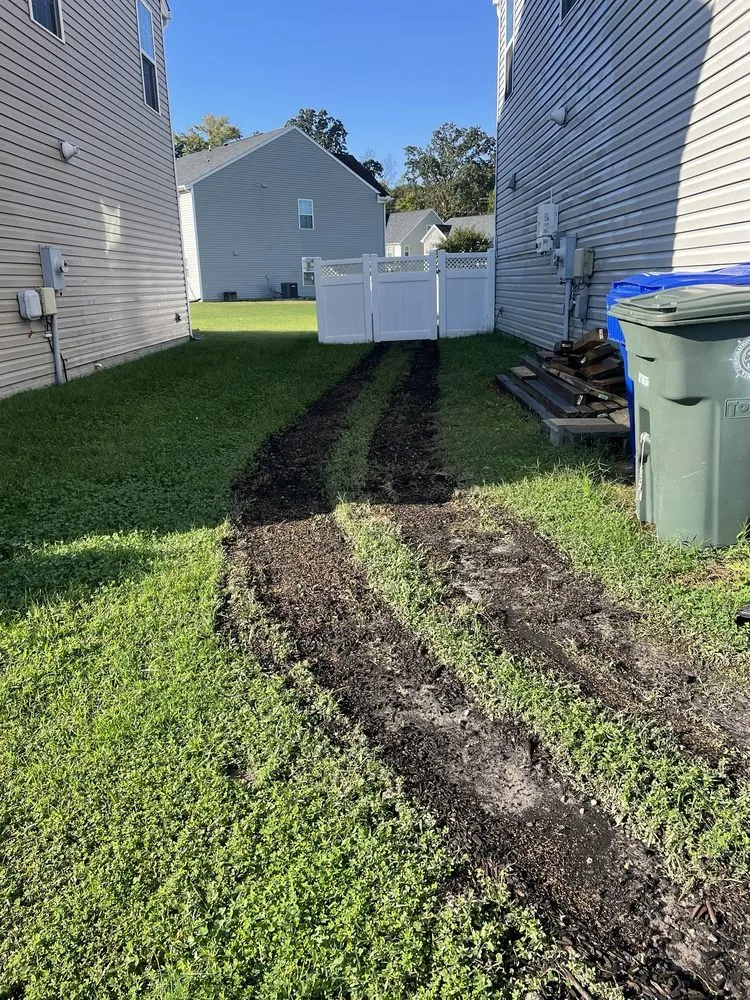 Custom yard maintenance experts serving Newport News, VA - The Vine Landscaping