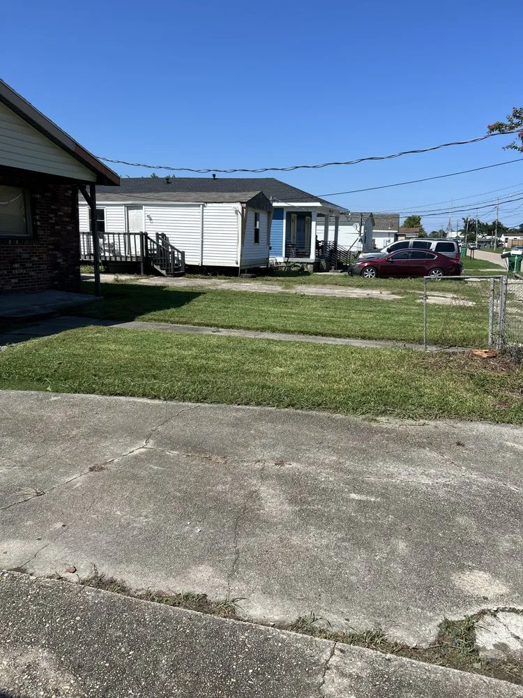 Trusted lawn care service experts serving River Ridge, LA - The Waites Over Lawn Care