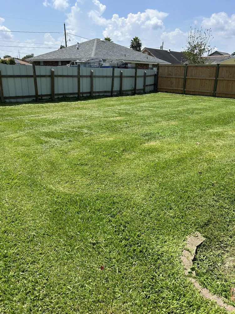 Top-rated landscaping services in River Ridge, LA by The Waites Over Lawn Care