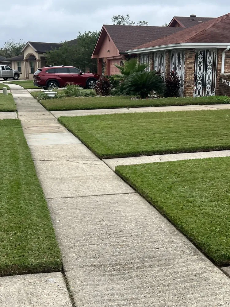 Trusted landscape installation for year-round maintenance in River Ridge, LA by The Waites Over Lawn Care