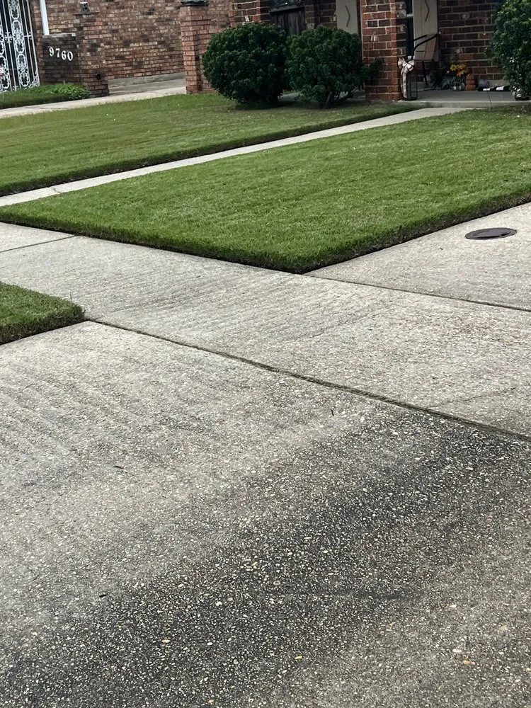 Trusted yard maintenance in River Ridge, LA by The Waites Over Lawn Care