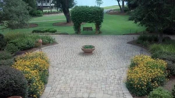 Top-rated landscape installation for beautiful yards across Pensacola, FL - The Wallace Company