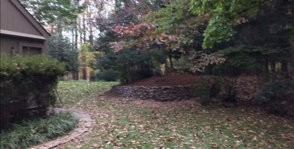 Custom lawn care service with custom design across Leesburg, VA - The W&E Solutions