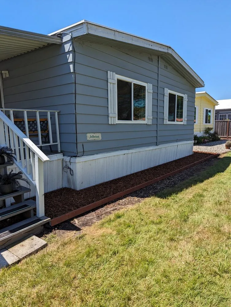 Reliable lawn care service in Rohnert Park, CA - The Weed Man Landscaping Maintenance