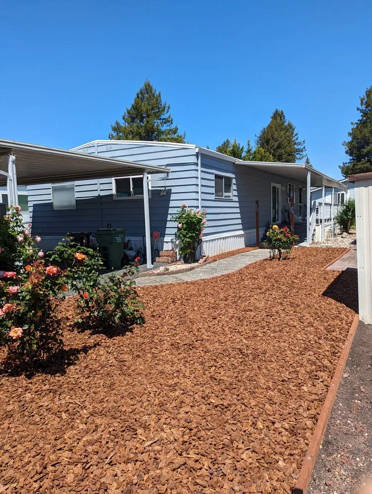 Custom lawn care service near you across Rohnert Park, CA - The Weed Man Landscaping Maintenance