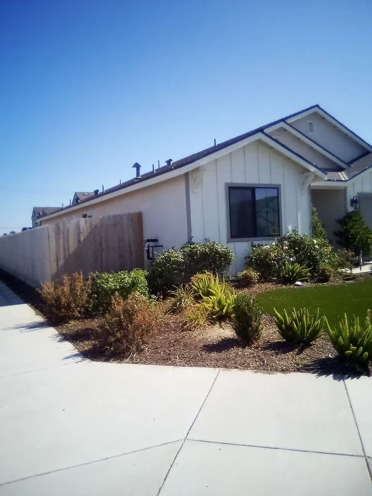 Top-rated yard cleanup service in Visalia, CA - The Weekend Warrior Landscaping