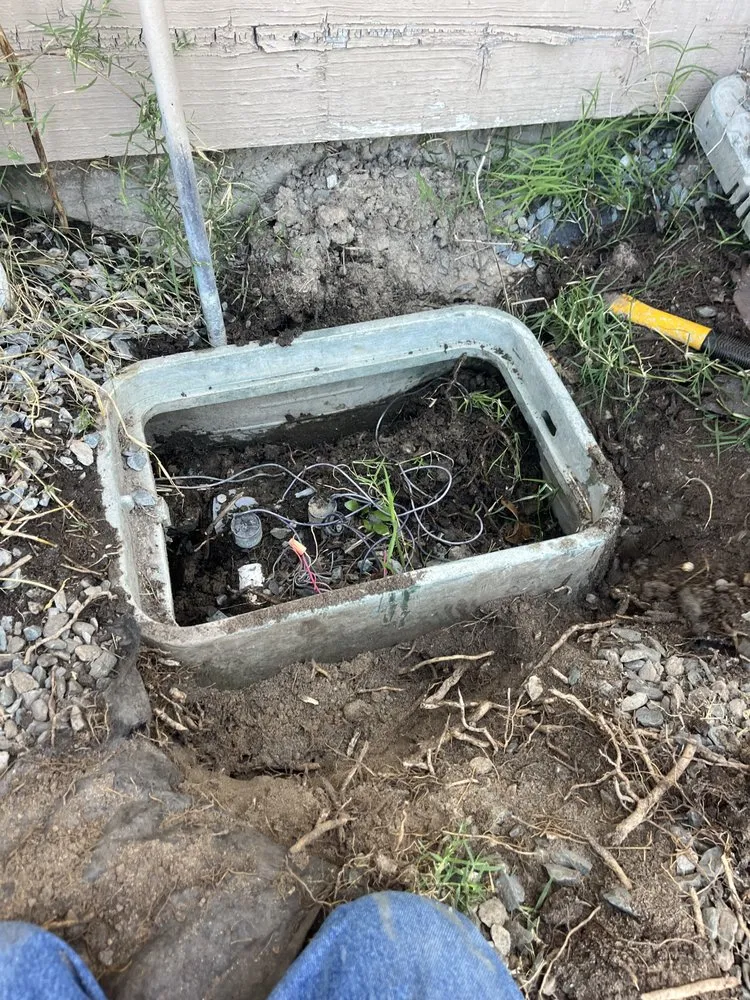 Trusted lawn mowing service experts serving Merced, CA - The Whole 9 Yards Handyman And Landscaping Service