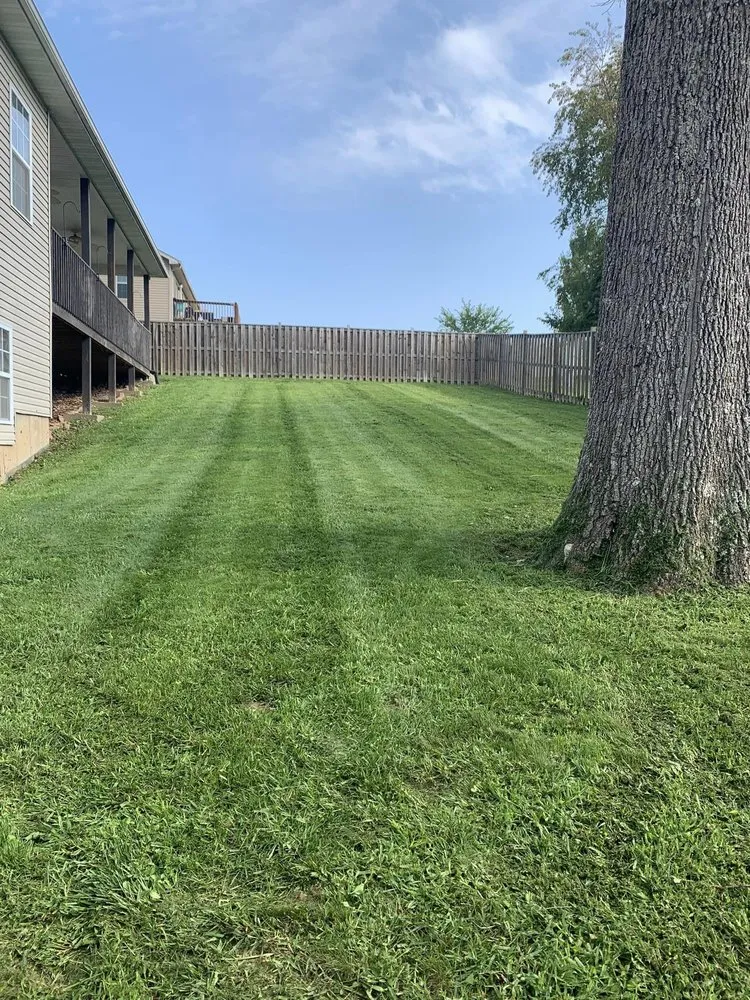 Local garden landscaping for residential properties across Waynesville, MO - The Wizard of Lawns