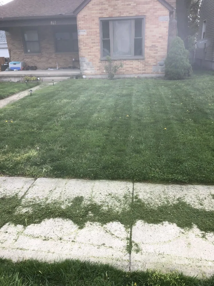 Reliable landscape design for year-round maintenance in Springfield, OH by THE WRIGHT CUTZ