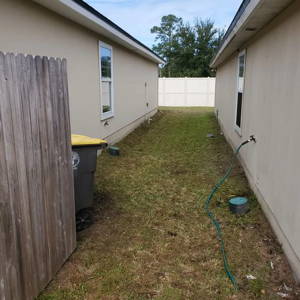 Trusted yard cleanup service for residential properties in Jacksonville, FL by The Wright Lawn Care