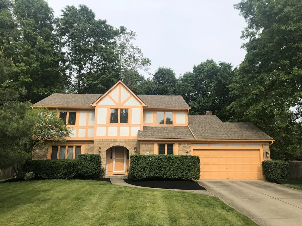 Custom lawn mowing service experts serving Reynoldsburg, OH - The Wright Touch Landscaping and Lawncare