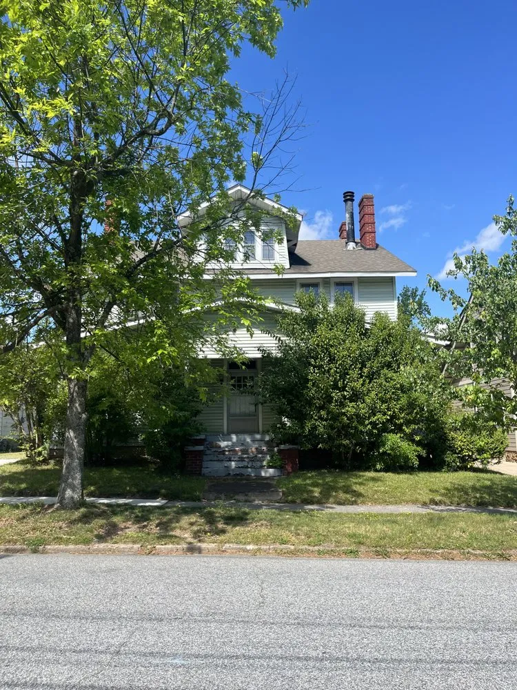 Reliable yard maintenance experts serving Greensboro, NC - The Yard Artist