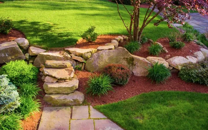 Top-rated garden landscaping near you in Cincinnati, OH by The Yard Barber