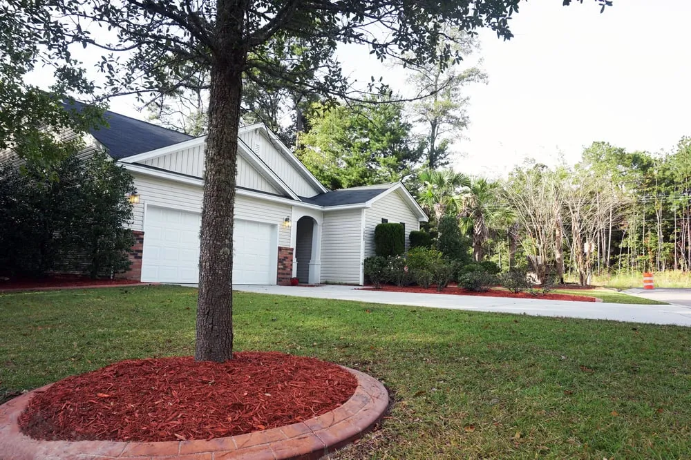 Top-rated yard maintenance for homes in Cincinnati, OH by The Yard Barber