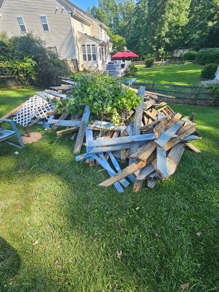 Professional yard maintenance experts serving Midlothian, VA - The Yard Boss