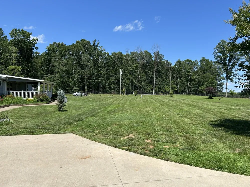 Reliable yard maintenance in Midlothian, VA - The Yard Boss