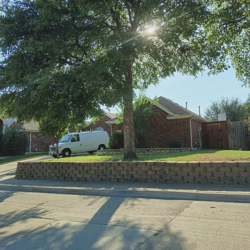 Custom outdoor landscaping experts serving Euless, TX - The Yard Butler DFW