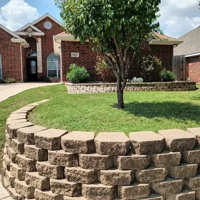 The Yard Butler DFW Logo