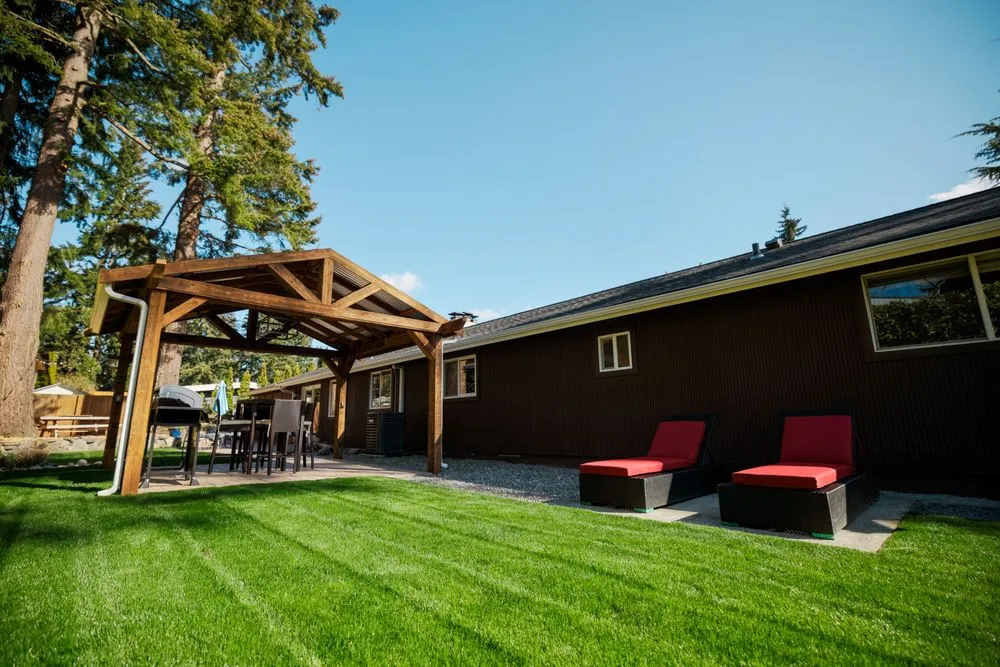 Trusted lawn mowing service in Shoreline, WA - The Yard Butlers