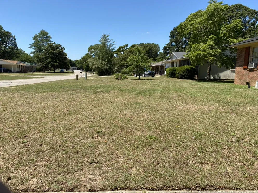 Local residential landscaping experts serving Hope Mills, NC - The Yard Butlerz