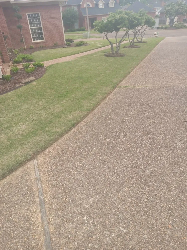 Custom lawn mowing service in Jackson, MS - The Yard Dr