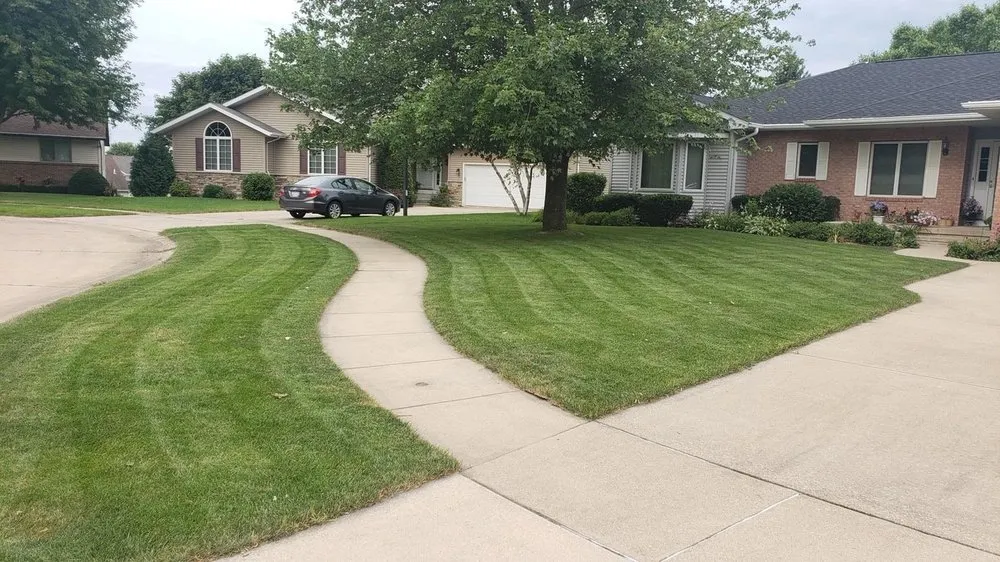 Affordable garden landscaping in Marion, IA - The Yard DR