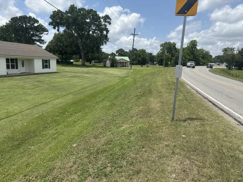 Top-rated yard maintenance in Youngsville, LA - The Yard Edit