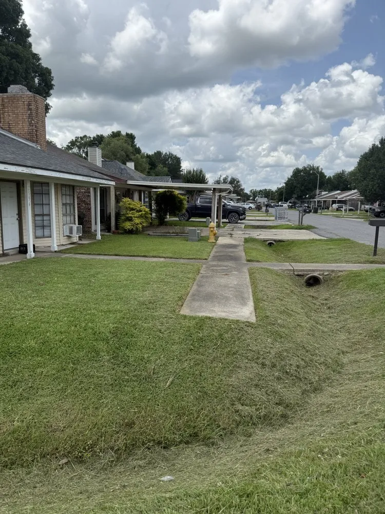 Trusted landscaping services experts serving Youngsville, LA - The Yard Edit