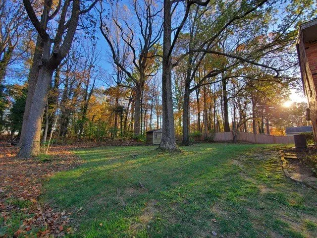 Local lawn care service in Alexandria, VA - The Yard Man Lawn Service