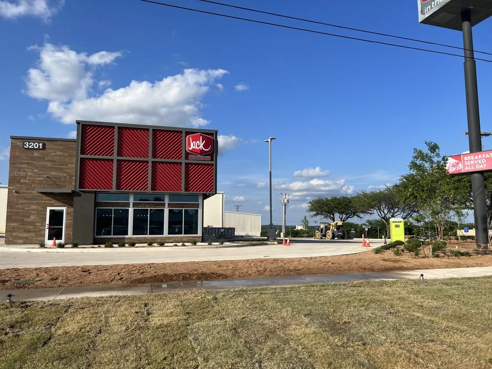 Local lawn mowing service experts serving McKinney, TX - The yard Sod & Landscape Supply