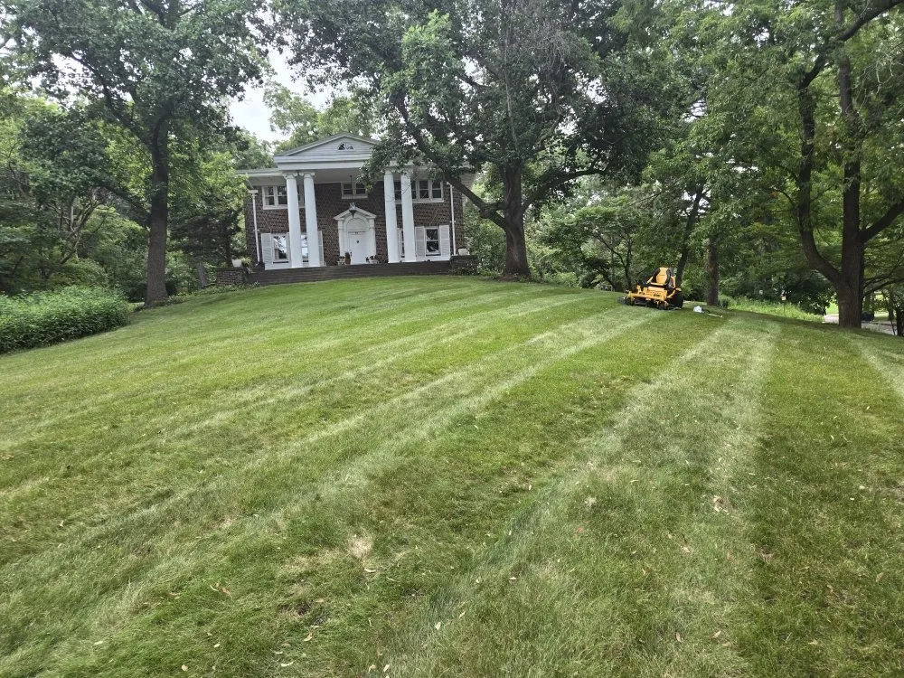 Professional garden landscaping experts serving Des Moines, IA - TheLawnNinja Lawn Services