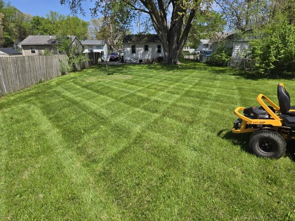 Trusted lawn mowing service in Des Moines, IA by TheLawnNinja Lawn Services