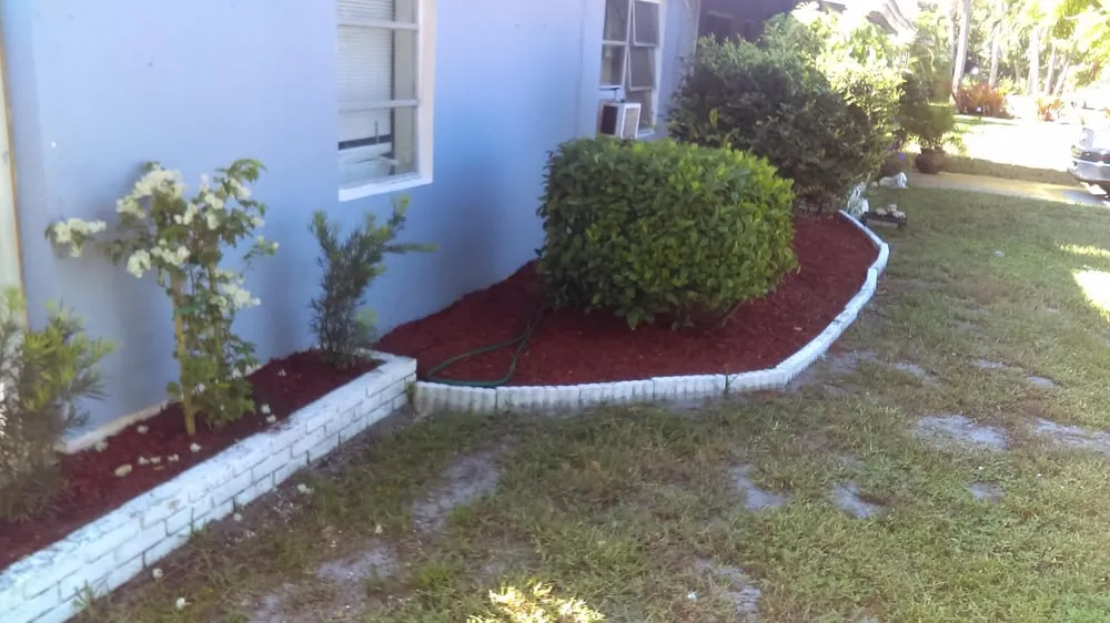 Professional landscape design in Jensen Beach, FL by Theobald Upkeep