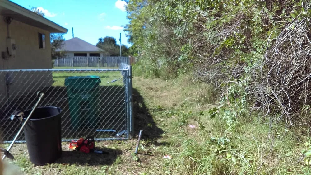 Affordable garden landscaping in Jensen Beach, FL by Theobald Upkeep