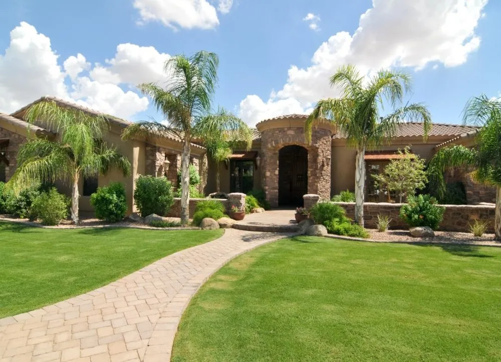 Reliable yard maintenance in Gainesville, FL - Theo's Lawn Maintenance