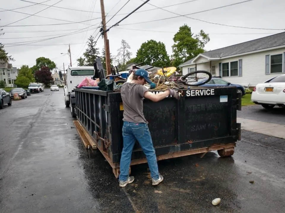Custom yard maintenance in Ravena, NY - Thiele Carting