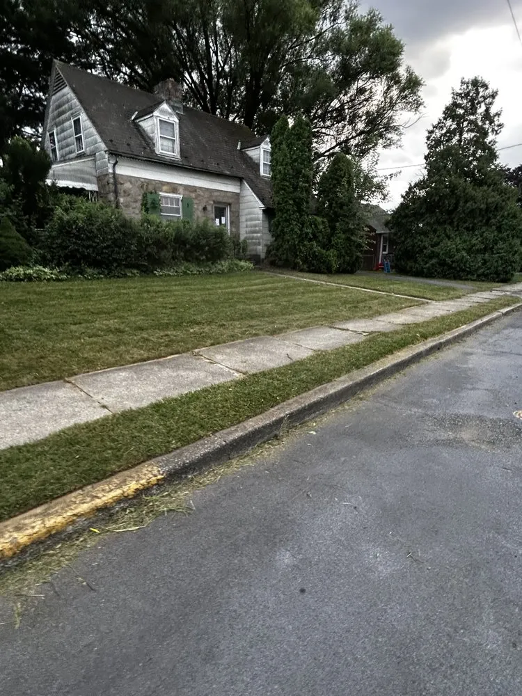 Affordable landscape installation near you in Reading, PA by Thinna’s Property Services