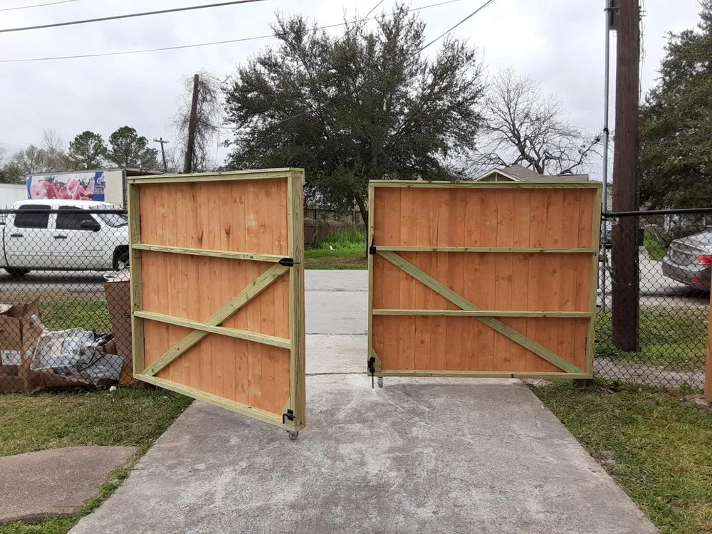 Trusted lawn mowing service near you across Tomball, TX - Third Coast Outdoors