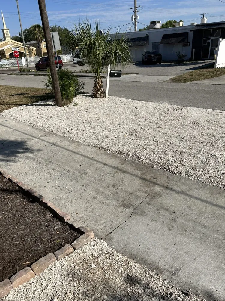 Custom lawn care service in Leesburg, FL by Thirsty Root USA