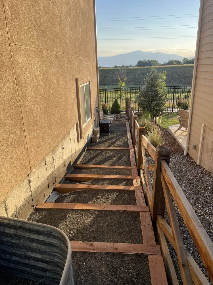 Professional yard maintenance in Colorado Springs, CO - This And That