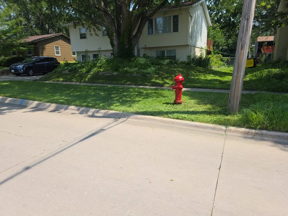 Expert yard maintenance in Oxford, IA - This Guy's Lawn Care