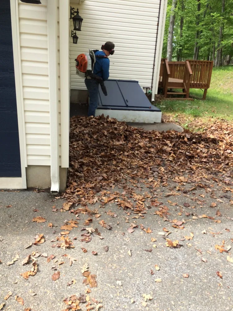 Custom landscape design experts serving Stroudsburg, PA - This Is HOWEY Do It Property Maintenance