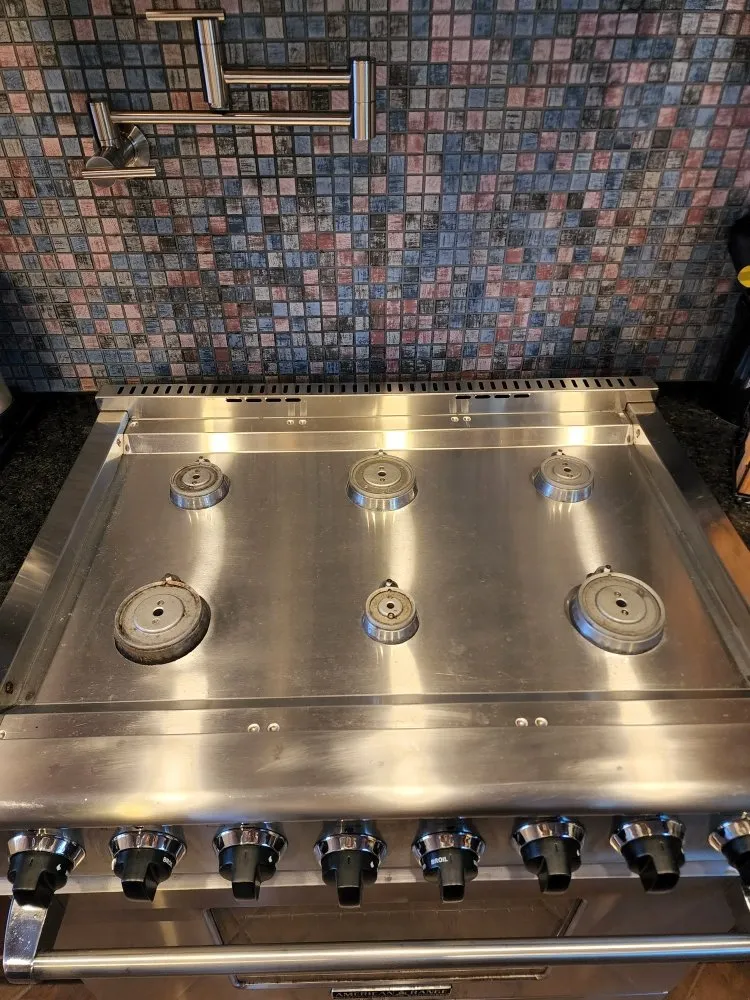 Expert lawn mowing service in Toledo, OH - This N That By Nicole