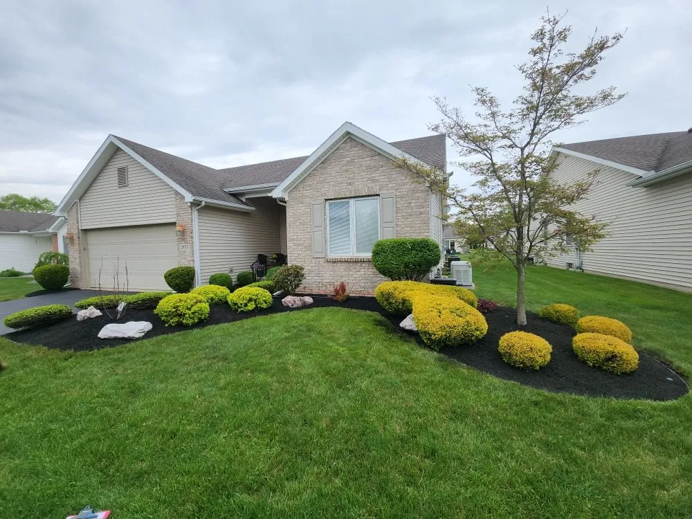 Trusted outdoor landscaping in Toledo, OH - This N That By Nicole