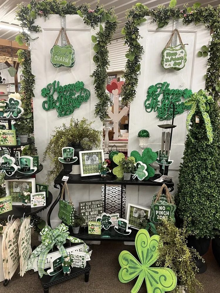 Professional landscape design for beautiful yards in Bourbonnais, IL by Tholens' Landscape & Garden Center