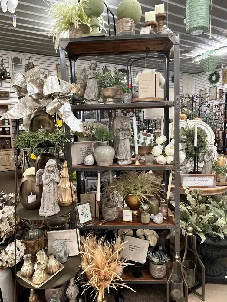 Reliable lawn mowing service for beautiful yards across Bourbonnais, IL - Tholens' Landscape & Garden Center