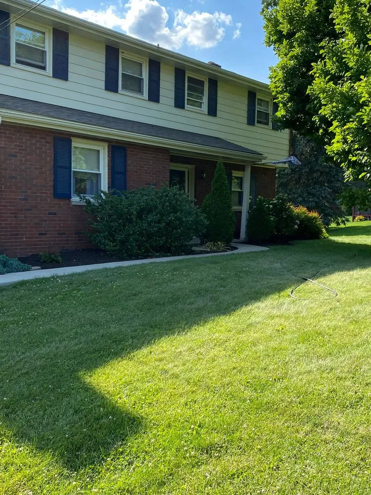 Trusted garden landscaping in Beaver Falls, PA - Thomas & Co Lawncare
