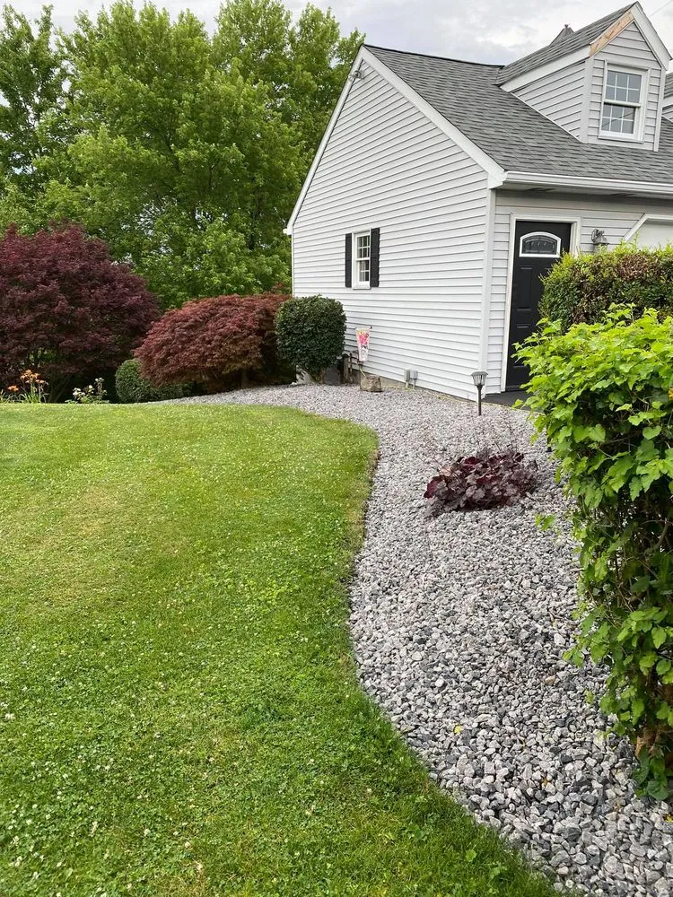 Top-rated landscaping services in Beaver Falls, PA - Thomas & Co Lawncare
