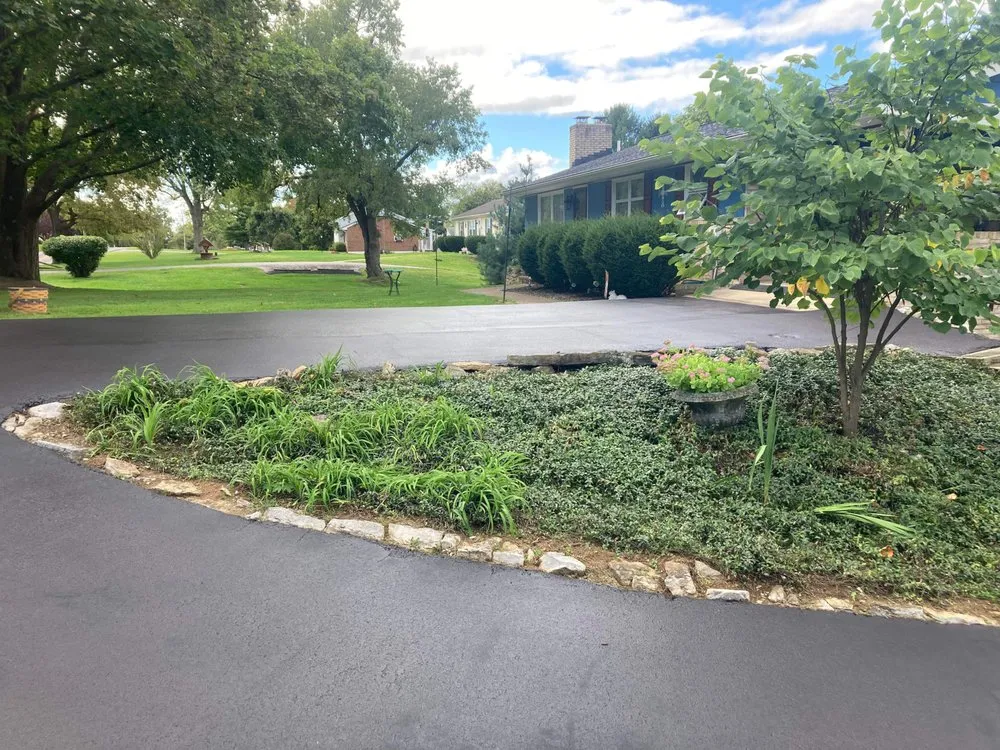 Reliable outdoor landscaping experts serving Clear Spring, MD - Thomas Austin Asphalt Maintenance