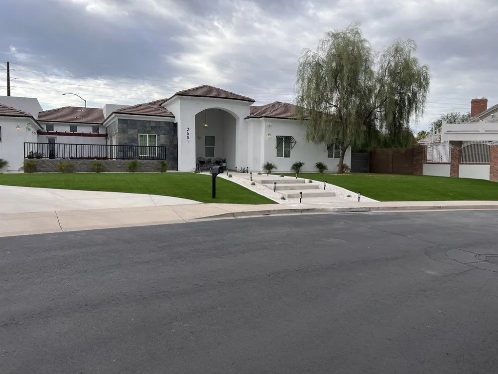 Trusted lawn care service in Phoenix, AZ by Thomas Cary Design